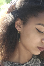 Load image into Gallery viewer, VUELA EARRINGS