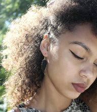 Load image into Gallery viewer, VUELA EARRINGS