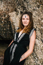 Load image into Gallery viewer, TIARA CUSTOM MADE