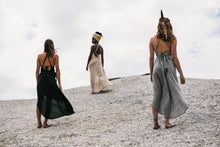 Load image into Gallery viewer, EL VIENTO DRESS
