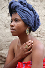 Load image into Gallery viewer, ABAOLONE SHELL EARRINGS