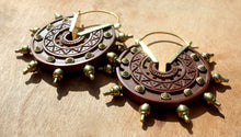 Load image into Gallery viewer, STEAMPUNK EARRINGS