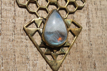 Load image into Gallery viewer, MOONSTONE HONEYCOMB