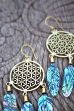 Load image into Gallery viewer, ABALONE DREAMCATCHER EARRINGS