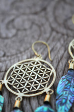 Load image into Gallery viewer, ABALONE DREAMCATCHER EARRINGS