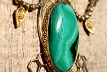 Load image into Gallery viewer, MALACHITE BIRD NECKLACE