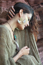 Load image into Gallery viewer, MABAWA EARINGS