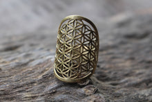 Load image into Gallery viewer, SACRED GEOMETRY RING