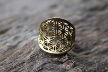 Load image into Gallery viewer, UNISEX FLOWER OF LIFE RING