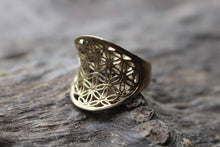 Load image into Gallery viewer, UNISEX FLOWER OF LIFE RING