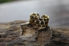 Load image into Gallery viewer, UNISEX BRASS RING