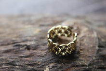Load image into Gallery viewer, UNISEX BRASS RING