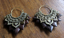 Load image into Gallery viewer, WOODEN CARVED EARINGS