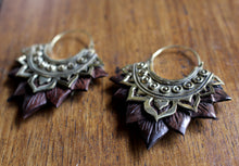 Load image into Gallery viewer, WOODEN CARVED EARINGS