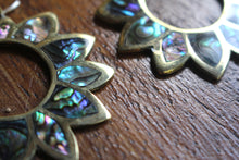 Load image into Gallery viewer, ABALONE LOTUS EARRINGS