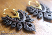 Load image into Gallery viewer, WOODEN ORNATE