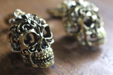 Load image into Gallery viewer, SAMHAIN SKULL WEIGHTS