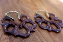 Load image into Gallery viewer, MAHALO EARRINGS