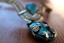 Load image into Gallery viewer, CHRYSOCOLLA NECKLACE