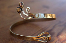 Load image into Gallery viewer, TIGERS EYE BRACELET