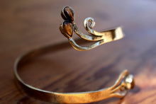 Load image into Gallery viewer, TIGERS EYE BRACELET