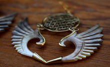 Load image into Gallery viewer, MABAWA EARINGS