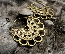 Load image into Gallery viewer, AZTEC EARRINGS