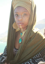 Load image into Gallery viewer, CHRYSOCOLLA NECKLACE