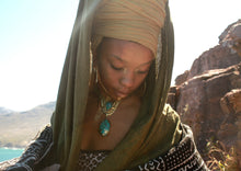 Load image into Gallery viewer, CHRYSOCOLLA NECKLACE