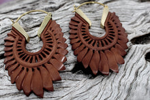 Load image into Gallery viewer, RED WOOD FEATHER