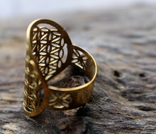 Load image into Gallery viewer, SACRED GEOMETRY RING