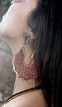 Load image into Gallery viewer, FLOWER OF LIFE WOOD