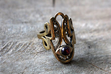 Load image into Gallery viewer, HAND OF HAMSA