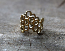 Load image into Gallery viewer, HONEY COMB RING