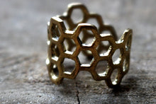 Load image into Gallery viewer, HONEY COMB RING