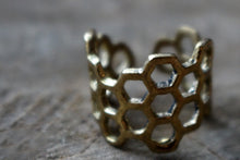 Load image into Gallery viewer, HONEY COMB RING