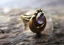 Load image into Gallery viewer, AMETHYST MOON