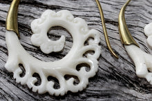 Load image into Gallery viewer, SPIRAL EARINGS