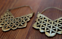 Load image into Gallery viewer, FLOWER OF LIFE EARRING DESIGN
